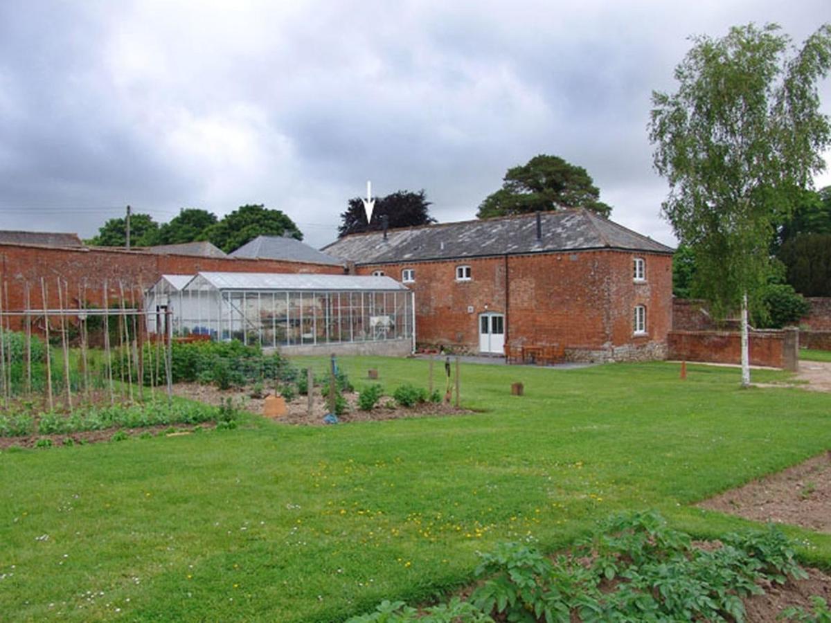 The Coach House Villa Ottery St Mary Exterior photo