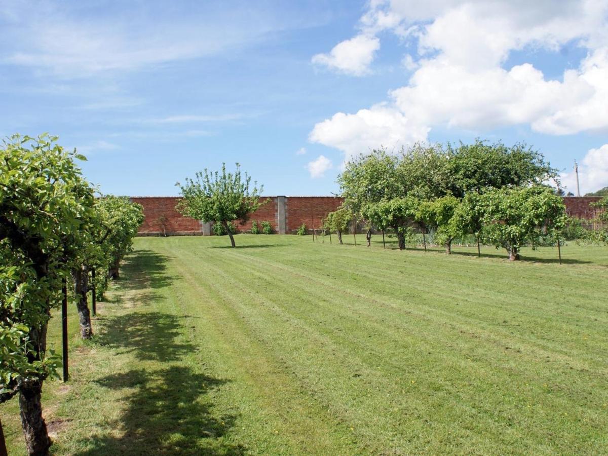 The Coach House Villa Ottery St Mary Exterior photo